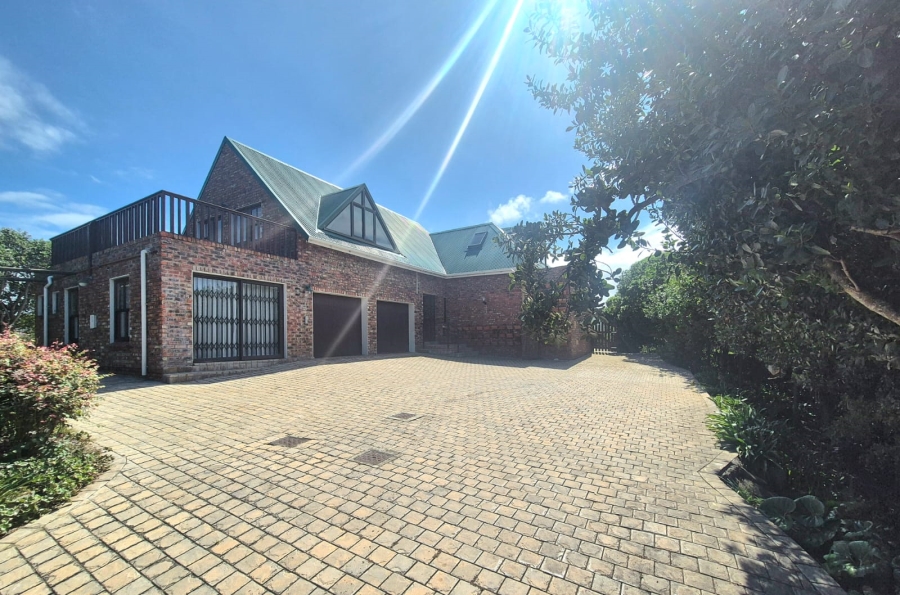 5 Bedroom Property for Sale in Wilderness Central Western Cape
